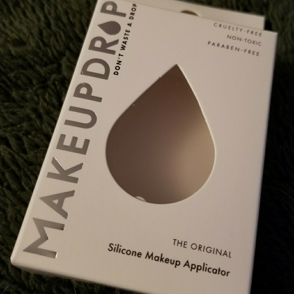 Makeup Drop Don't Waste A Drop Silicone Applicator
